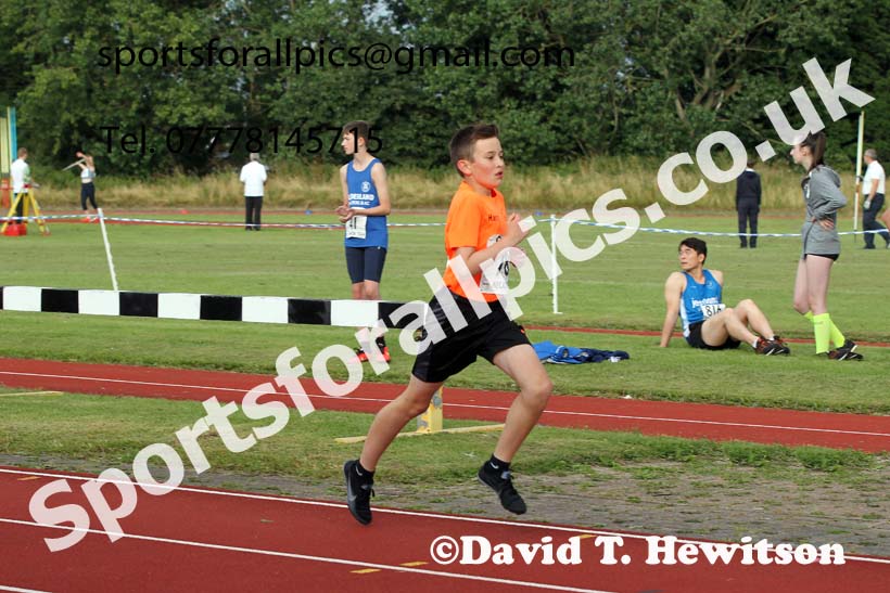 800 metres, 2021 North East Grand Prix 6, Monkton, Wednesday, August 4th. Photo: David T. Hewitson/Sports for All Pics